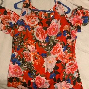 NWT Rose and Olive off the shoulder floral top